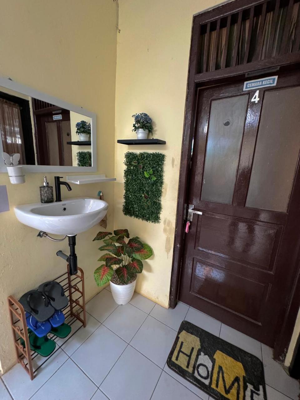 Ardian House Jepara Ruang foto